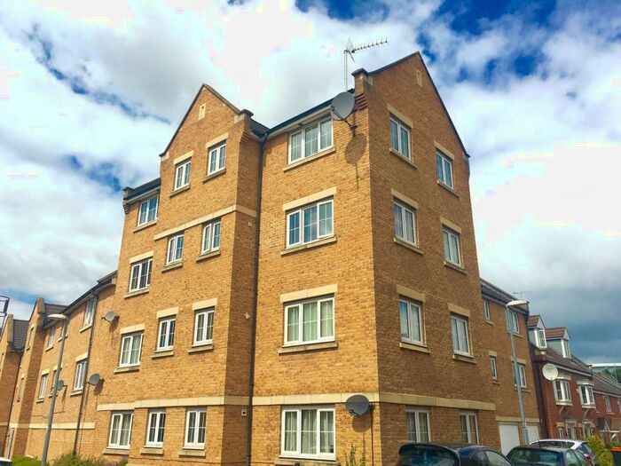 2 Bedroom Flat To Rent In Luton Road, Dunstable, LU5
