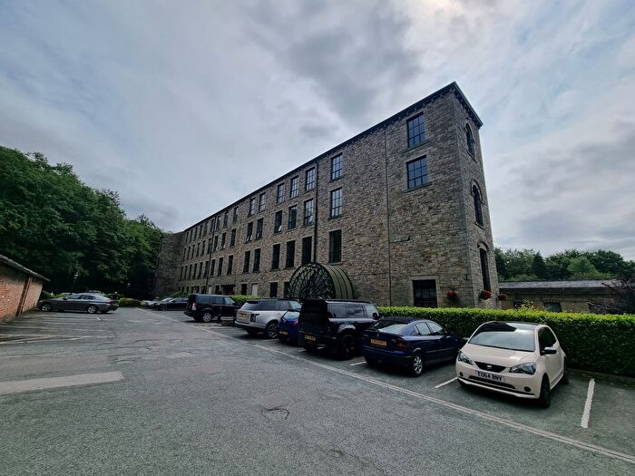 2 Bedroom Flat To Rent In The Spinnings, Waterside Road, Bury, BL9