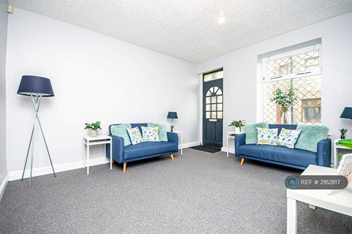 3 Bedroom Terraced House To Rent In Pembroke Street, Bacup, OL13