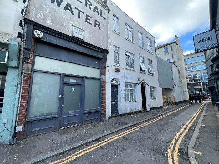 4 Bedroom House To Rent In Boyces Street, Brighton, East Sussex, BN1