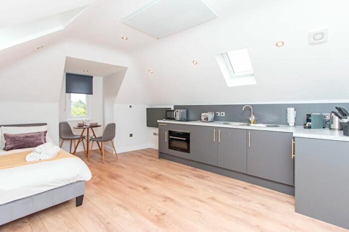 Flat To Rent In Coldharbour Road, Bristol, BS6