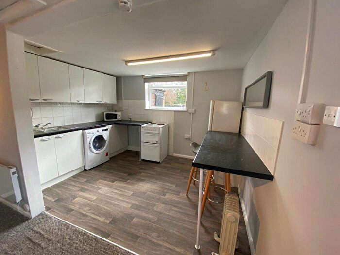 1 Bedroom House To Rent In Welwyn Equestrian Centre, Arnolds Farm, Pottersheath Road, AL6