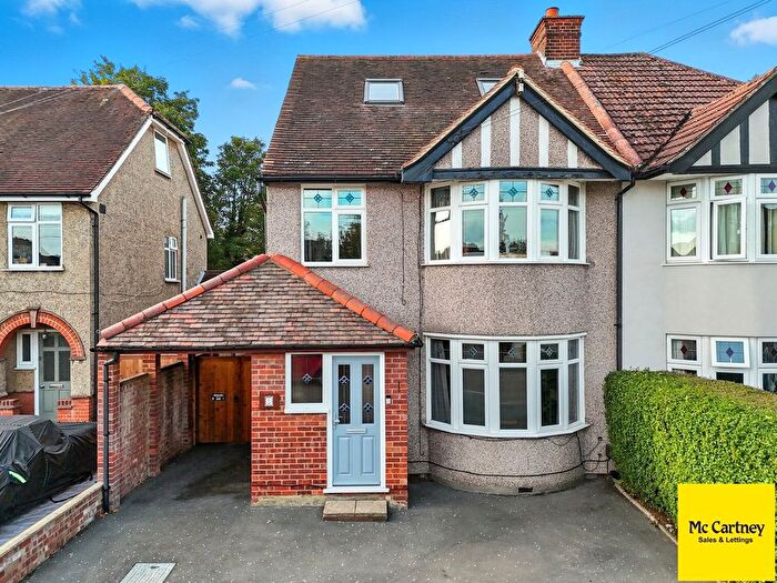 5 Bedroom Semi-Detached House For Sale In St Vincents Road, Chelmsford, CM2