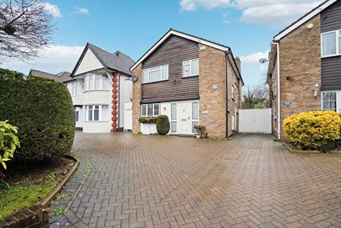 4 Bedroom Detached House For Sale In Uxbridge Road, Pinner, HA5