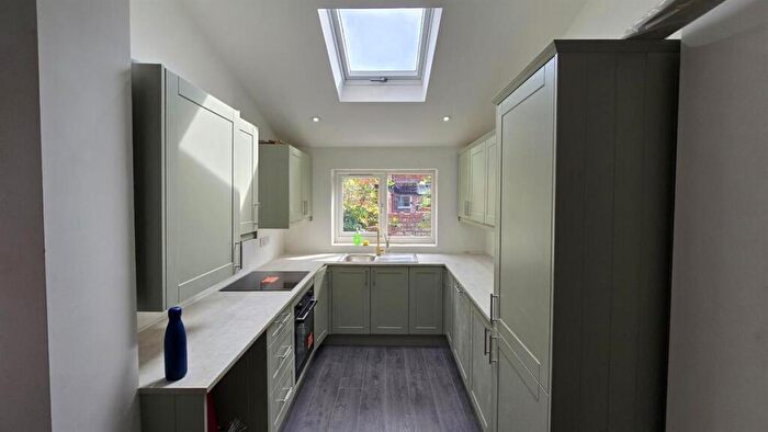4 Bedroom House To Rent In Filey Road, Stockport, M14