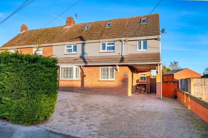 4 Bedroom Semi-Detached House For Sale In Saffron Gardens, Wethersfield, Essex, CM7