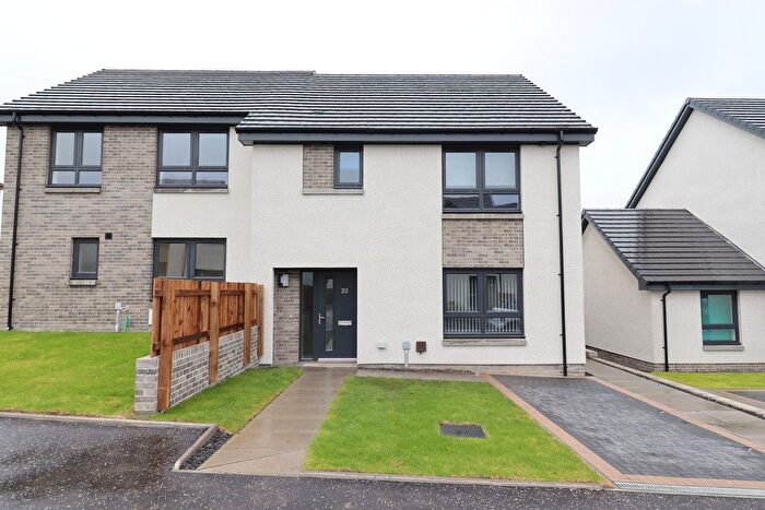 3 Bedroom Semi-Detached House To Rent In Jura Avenue, Livingston, EH54