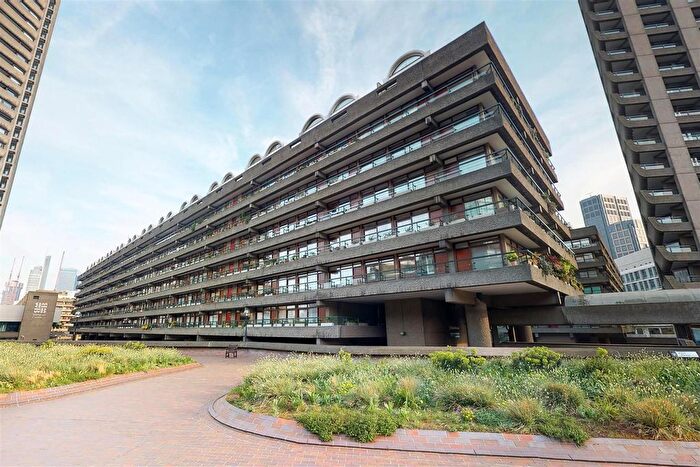 2 Bedroom Flat To Rent In Defoe House, Barbican, London, EC2Y