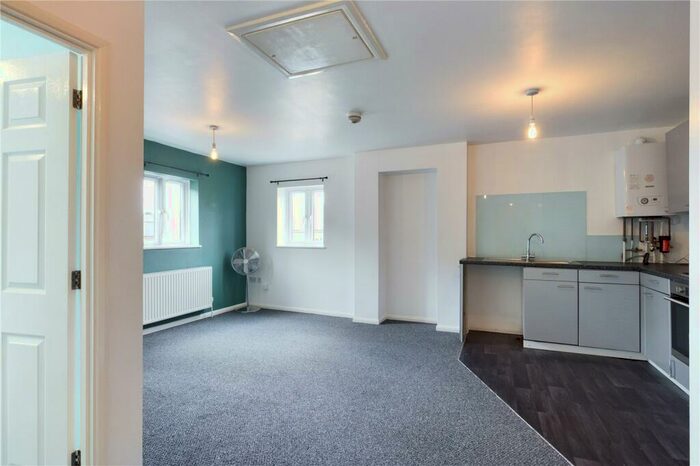 1 Bedroom Apartment To Rent In Mews Close, Ramsey, PE26