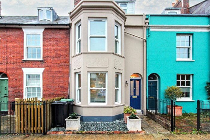 3 Bedroom Town House For Sale In Southampton Road, Lymington, SO41