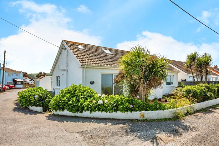 4 Bedroom Bungalow For Sale In Heol Yr Esgob, Llanon, Ceredigion, SY23