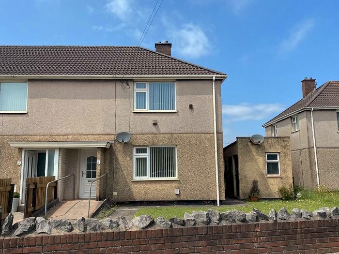 2 Bedroom Ground Flat To Rent In Burke Avenue, Port Talbot, Neath Port Talbot., SA12