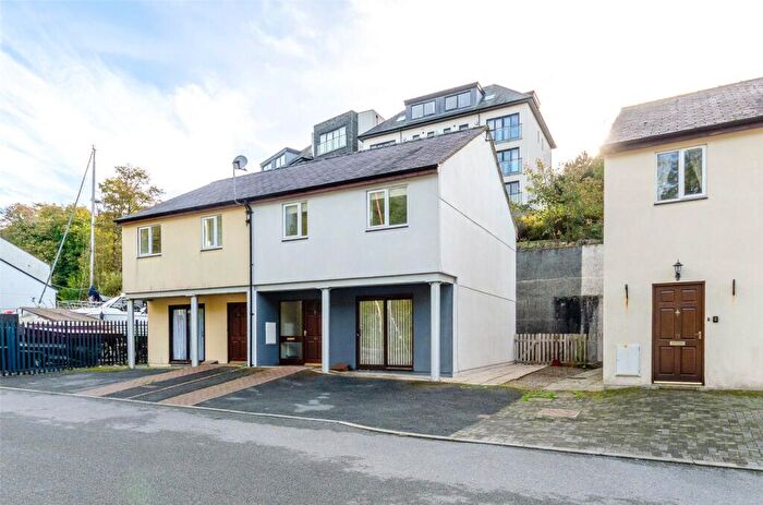 3 Bedroom Semi-Detached House For Sale In Porth Y Llechen, Y Felinheli, Gwynedd, LL56