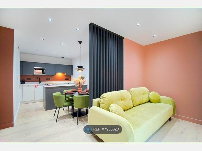 2 Bedroom Flat To Rent In High Street, Manchester, M4