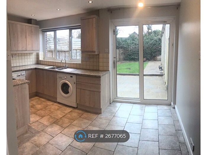 3 Bedroom Semi-Detached House To Rent In Nottingham Road, Bishops Cleeve, Cheltenham, GL52