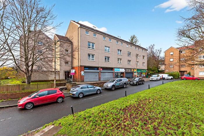 2 Bedroom Maisonette For Sale In Parkneuk Road, Glasgow, G43