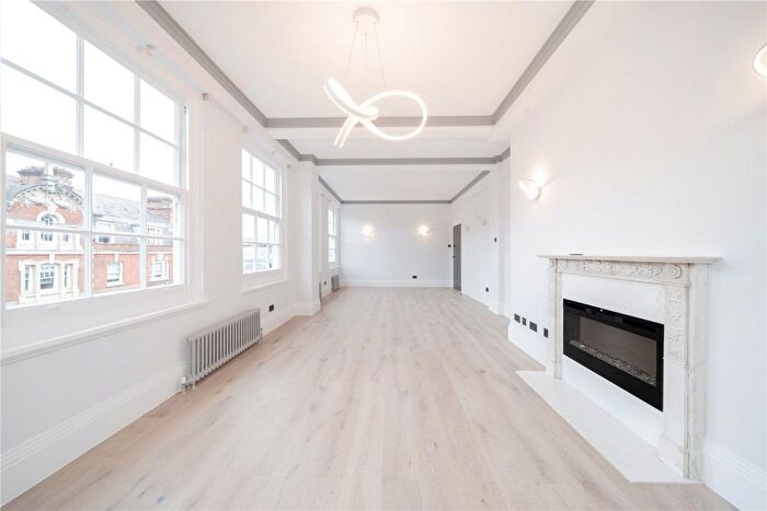 3 Bedroom Flat To Rent In Bryanston Court, London, W1H