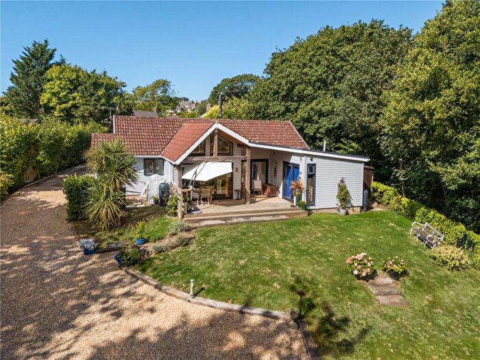 3 Bedroom Bungalow For Sale In Moor Lane, Brighstone, Newport, PO30