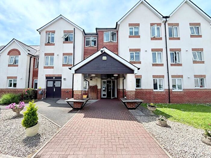 1 Bedroom Flat For Sale In D'arcy Court, Marsh Road, Newton Abbot, TQ12
