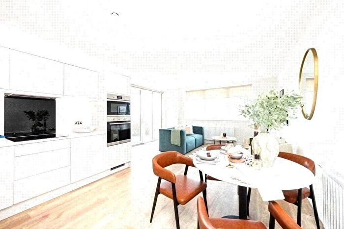 2 Bedroom Flat To Rent In Elmsleigh Road, Staines-Upon-Thames, Surrey, TW18