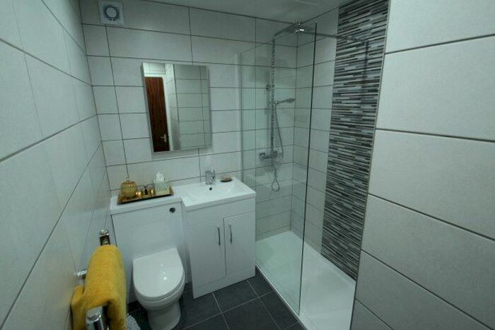 2 Bedroom Flat To Rent In Loanhead Road, Paisley, PA3