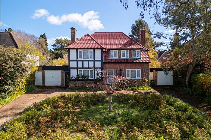 4 Bedroom Detached House For Sale In Ridge Way, High Wycombe, Buckinghamshire, HP13