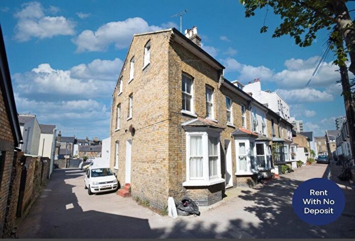 3 Bedroom End Of Terrace House To Rent In Shaftsbury Street, Ramsgate, Kent, CT11