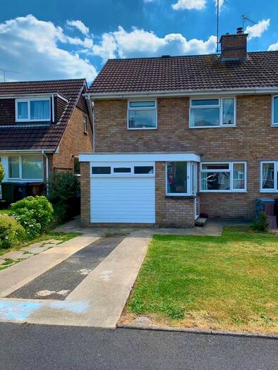 3 Bedroom Semi-Detached House To Rent In St. Peters Close, Chippenham, SN15