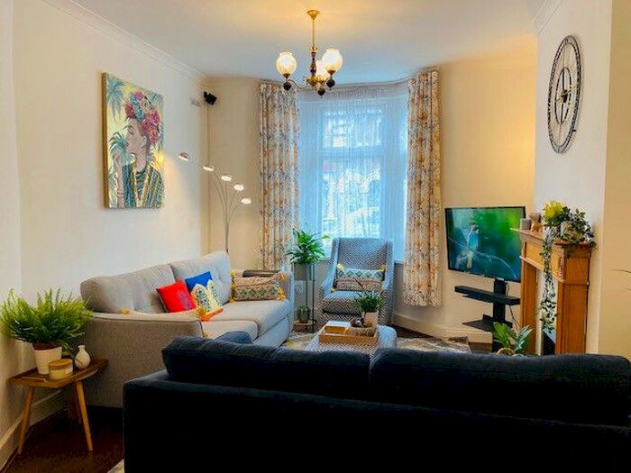 3 Bedroom Terraced House To Rent In Compton Avenue, London, E6