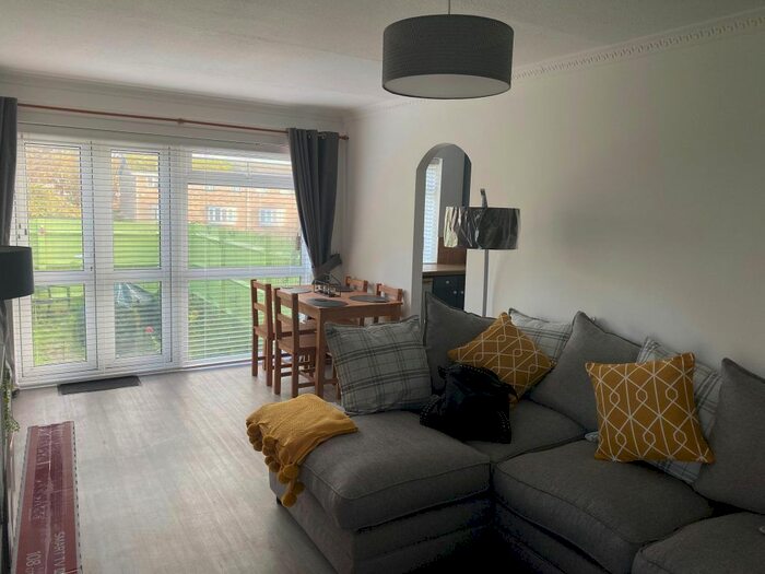 Studio To Rent In Tower Road, Brighton, BN2