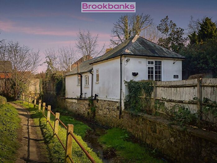 2 Bedroom Bungalow For Sale In Busty Lane, Sevenoaks, TN15