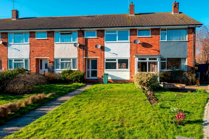 3 Bedroom Terraced House To Rent In Percival Road, Eastbourne, BN22