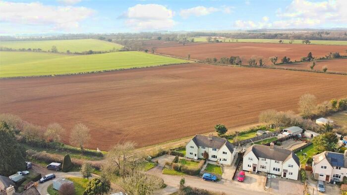 3 Bedroom Property For Sale In Sandpool Lane, Tarlton, Cirencester, GL7