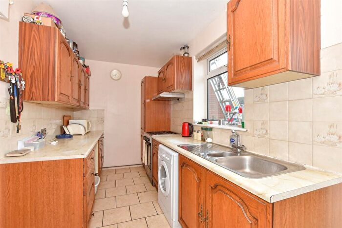 2 Bedroom Terraced House For Sale In Kings Road, Canterbury, Kent, CT3