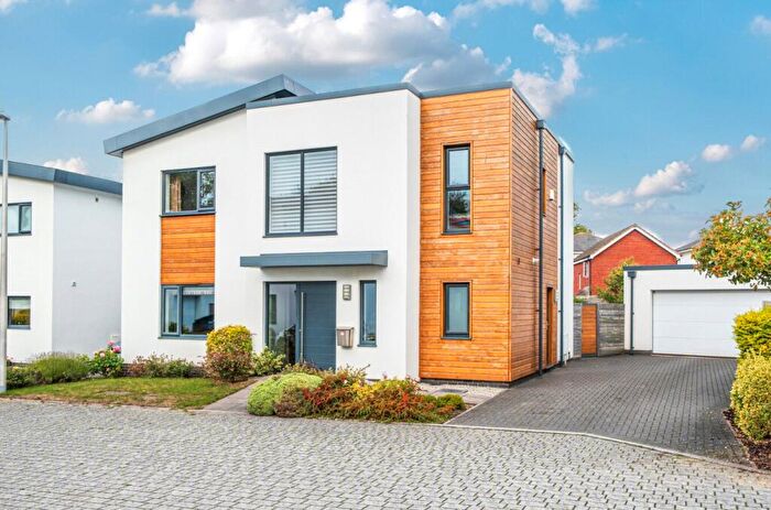 4 Bedroom Detached House For Sale In Exeter, Devon, EX2