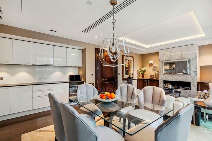 2 Bedroom Flat To Rent In Trinity House, Kensington High Street, W14