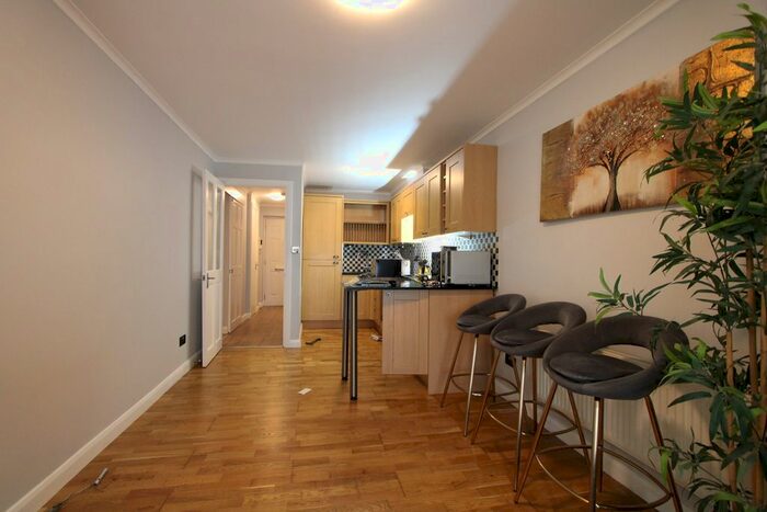 2 Bedroom Flat To Rent In Mill Gardens, London, SE26