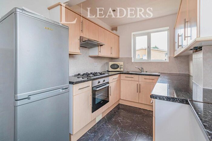 2 Bedroom Flat To Rent In Falcourt Close, SM1