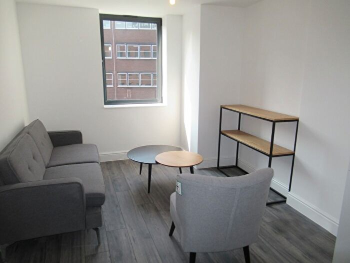 1 Bedroom Flat To Rent In Queen Street, City Centre, Sheffield, S1