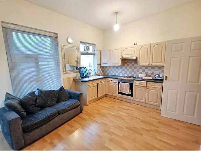 1 Bedroom Flat To Rent In Meadow Street, Preston, PR1