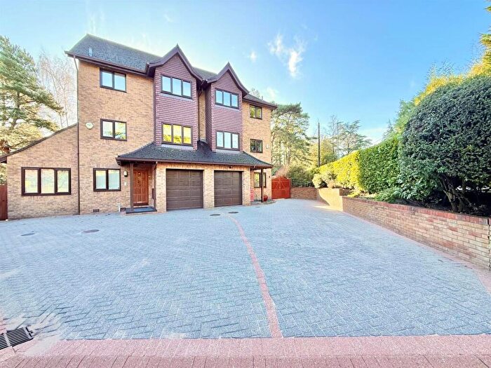 4 Bedroom Town House For Sale In Evening Glade, Ferndown, BH22
