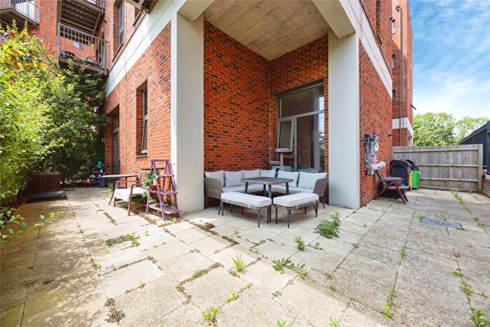 2 Bedroom Flat For Sale In Walnut Tree Close, Guildford, Surrey, GU1