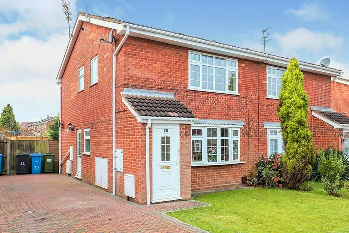 1 Bedroom Flat To Rent In Canterbury Drive, Perton, Wolverhampton WV6