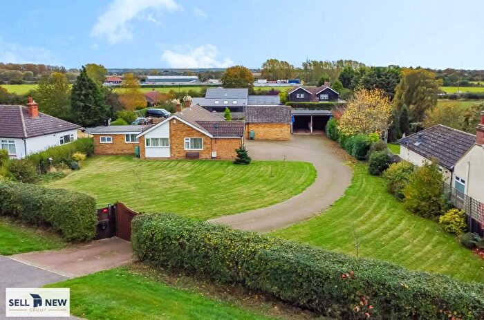 3 Bedroom Detached Bungalow For Sale In **Fantastic Potential** Roxton Road, Great Barford, MK44