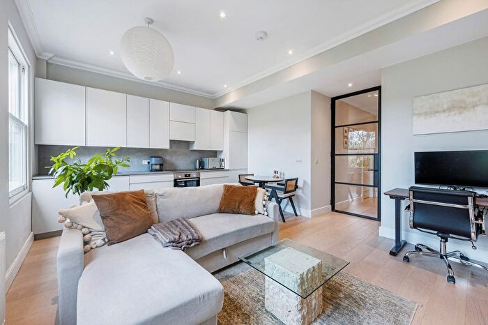 1 Bedroom Flat For Sale In Madeley Road, Ealing, W5