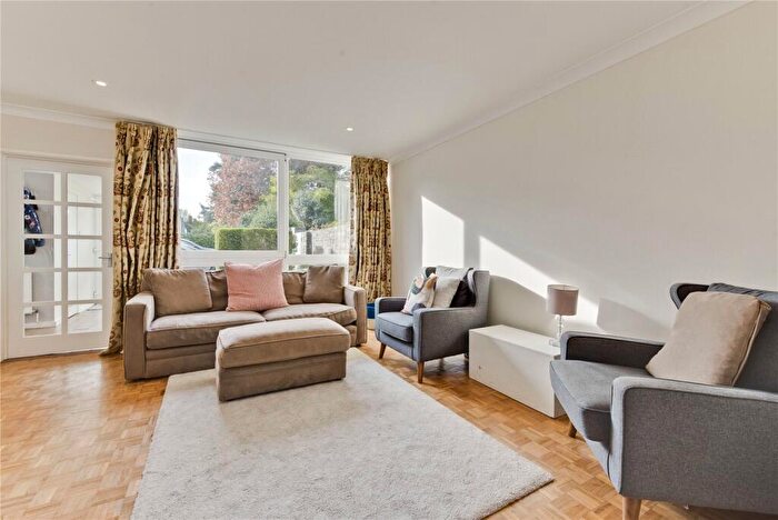 3 Bedroom Terraced House To Rent In Brackley, Weybridge, Surrey, KT13