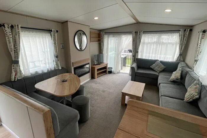 3 Bedroom Park Home For Sale In Coast Road, Berrow, Burnham-On-Sea, TA8