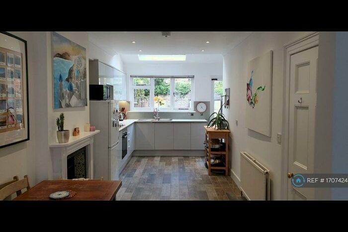 4 Bedroom Terraced House To Rent In London, London, E1