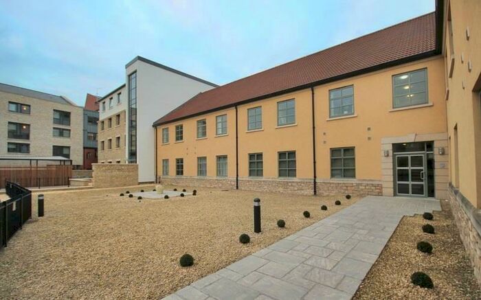 2 Bedroom Flat To Rent In River Place, BA2