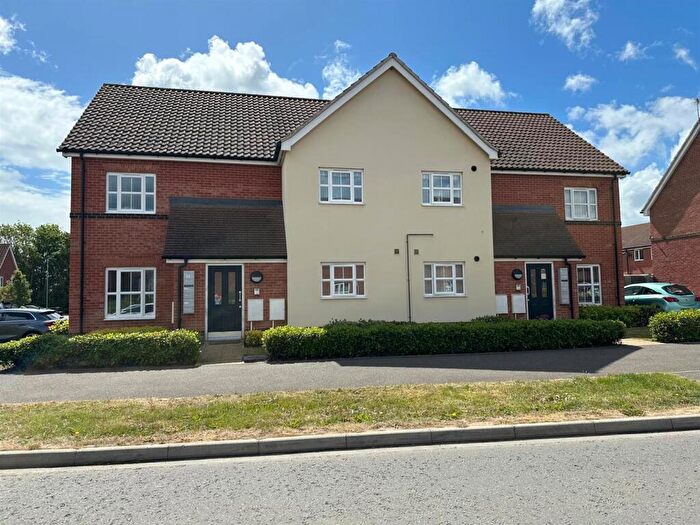 2 Bedroom Apartment For Sale In Brooke Way, Stowmarket, IP14